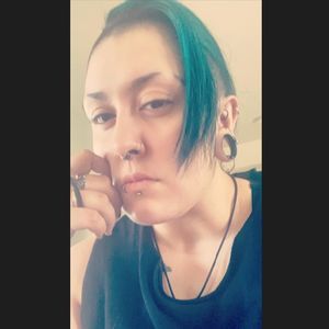 Meet your Posher, Caitlin